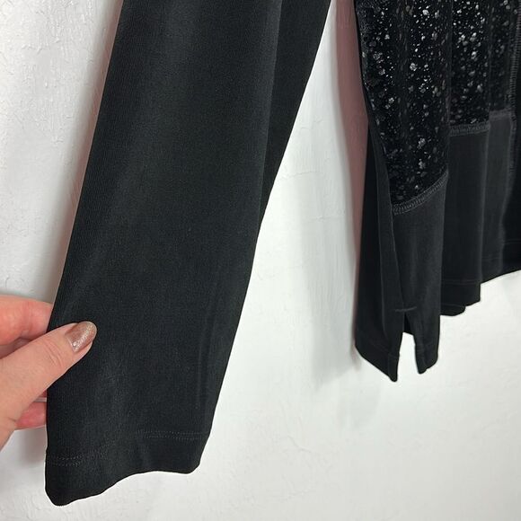 Chico’s Travelers Long Sleeve Patchwork Beaded Animal Print Top Size XL - Picture 3 of 9